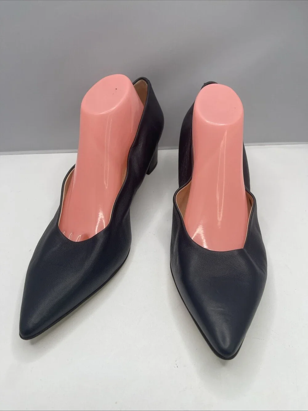 NEW Amalfi Pumps Womens 12.5M Blue Pavone Parmasoft Pointed Toe Cushioned Shoes